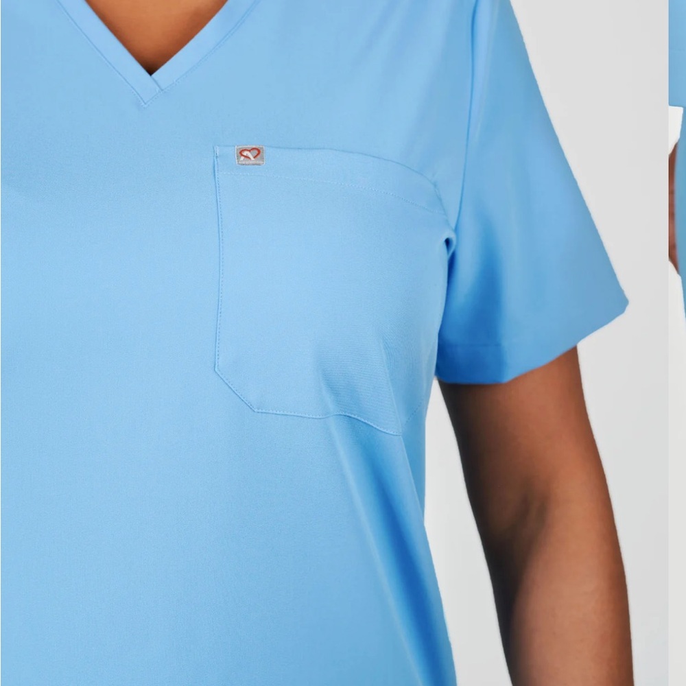 Create Amor Rose one pocket scrub top ceil blue size XS